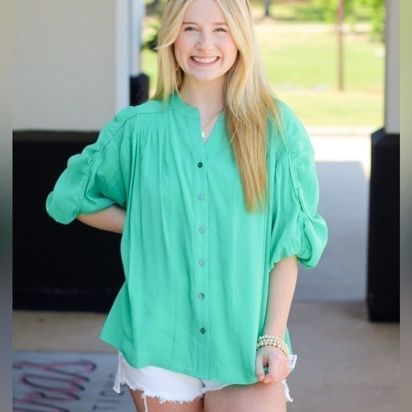 entro Tops - ENTRO Women's Short Puff Sleeve Button down